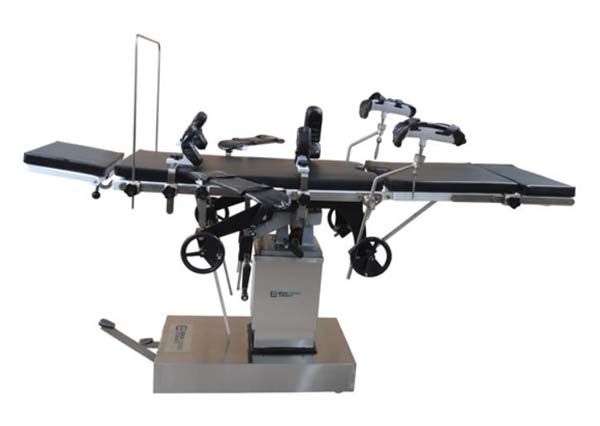 C2液壓多功能手術(shù)臺(tái).jpg